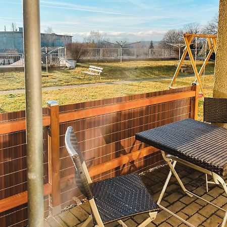 Schoene Wohnung, Eigene Terrasse, Privater Parkplatz, Wi-Fi, Waschmaschine, 3P Chemnitz Eksteriør bilde